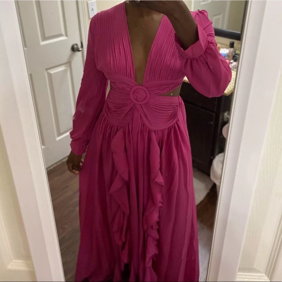 *Roxanne Plunging Cutout Gown - Picture 5 of 8